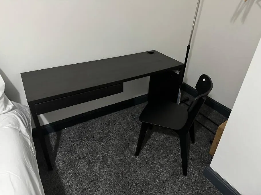 別荘 Contractors, Groups 4Xbedrooms 5Xdouble Beds, Close To City Free Parking Sleeps X 10 Wifi ,Netflix,Lgi Check Reviwz リーズ イギリス